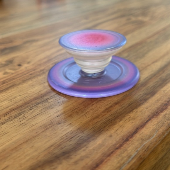 MagSafe PopGrip - Picture 2 of 3